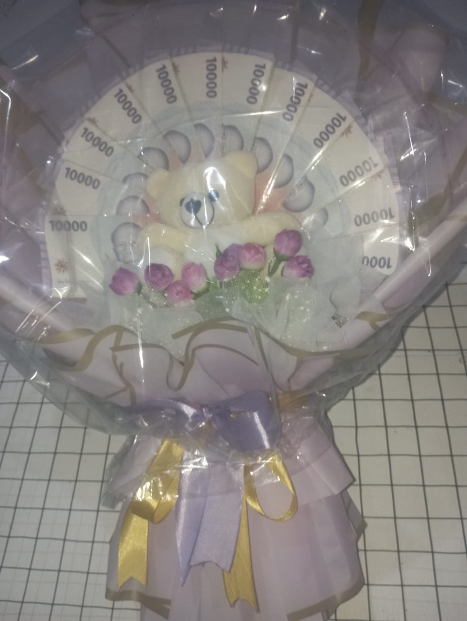 Happines Bucket Tosca